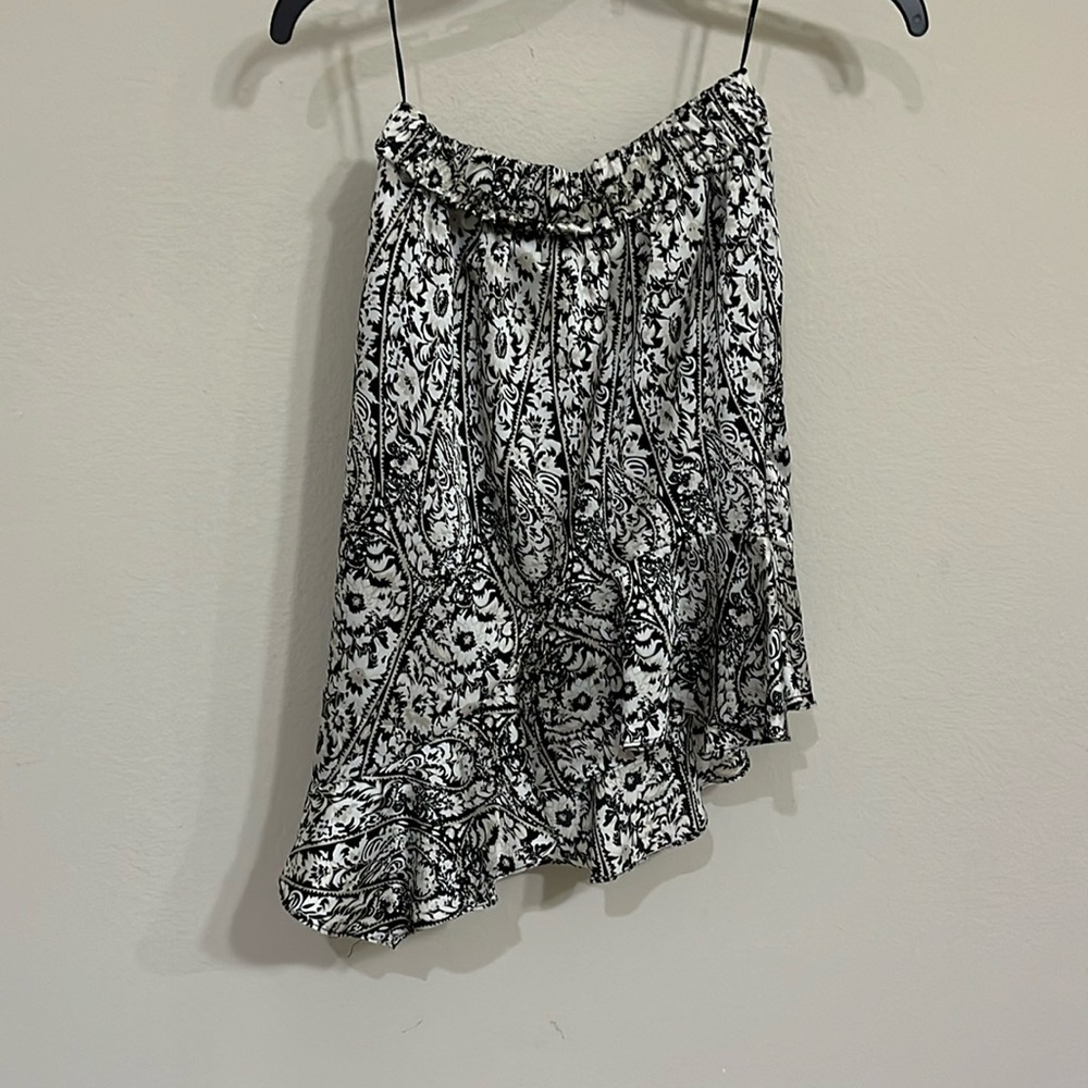 Elliatt Assymetrical skirt